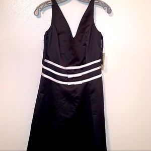 Alexia II Sleeveless Size 10 Formal Polyester Midi Dress🥳